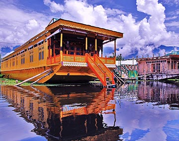 Kashmir Travel Package Aahanatours