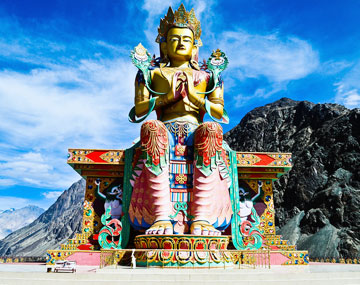 Ladakh Tour With Pangong Excursion Aahanatours